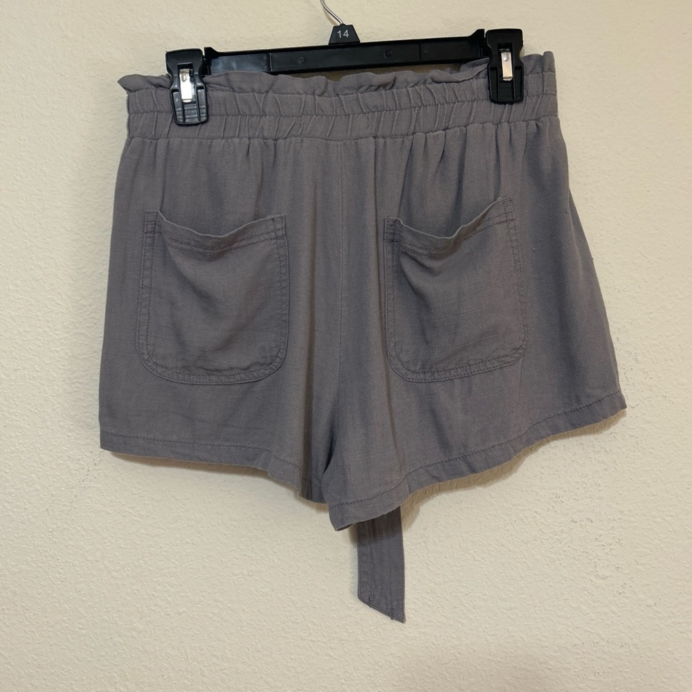 April Kiss Grey Linen Blend Paperbag Waist Tie Front Shorts Size Medium - Picture 6 of 7